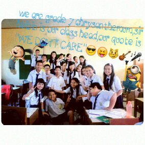 31 funny students, with the classhead Mr. Helbin. -@7_Chrysanthemum