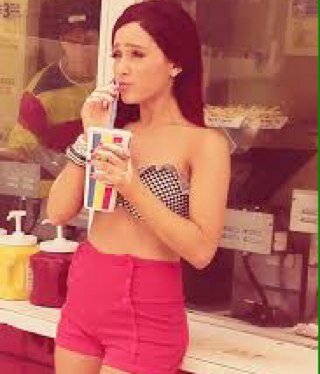 Ariana grande? Will you follow me? Please xx