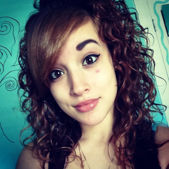 Carla95MT's profile picture. 