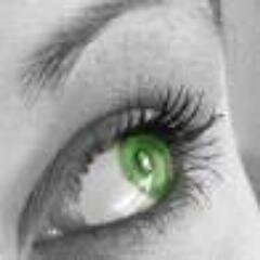 benou32's profile picture. Liseuse de bonnes et mauvaises aventures - Amoureuse de sa région, curieuse de tout, s'émerveille de peu