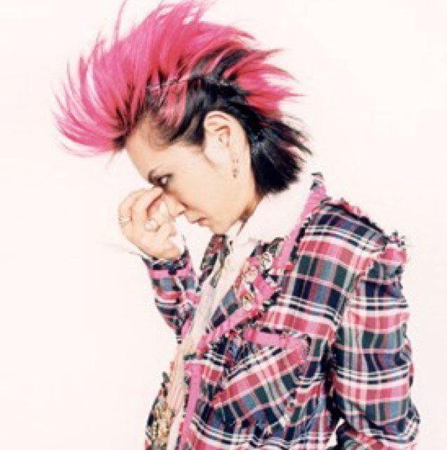 \\X JAPAN・hide専用垢// X JAPAN・hideの歌詞・名言をつぶやきます。他のこともつぶやきます。運命共同体の皆さんフォローしてくださいね!!