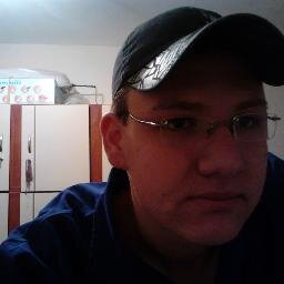 Lucas, 20 anos,  libriano, solteiro