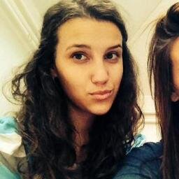 ♥ Fudbal ♥ Kick-box ♥ BMW ♥ CRVENA ZVEZDA ♥ Tvrdoglava, direktna, iskrena, realnaa.