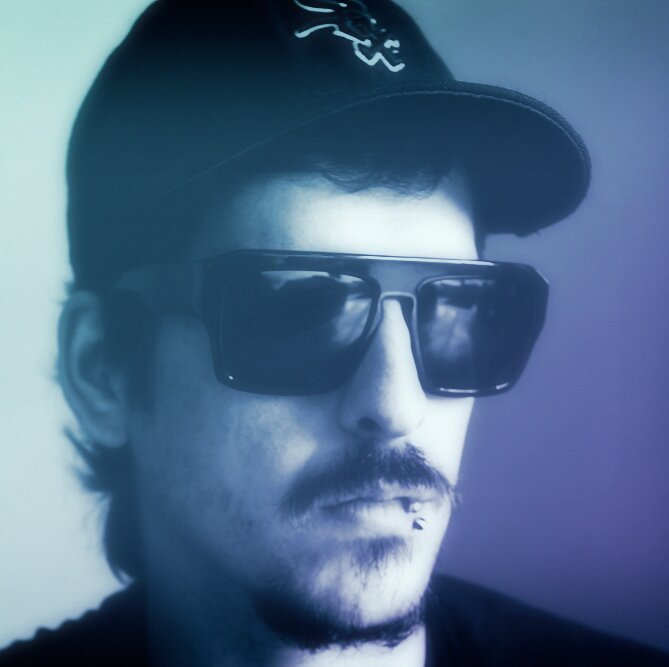 TECHNO OR DIE