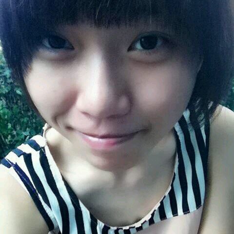 A taiwanese girl who always wants to fly throughout the world ;)