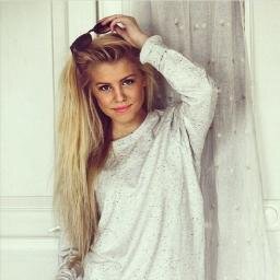 Hii. I'm Eva. :) Harry Styles!