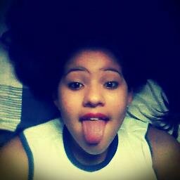 - prazer eu sou uma menina cheia de defeitos ♫