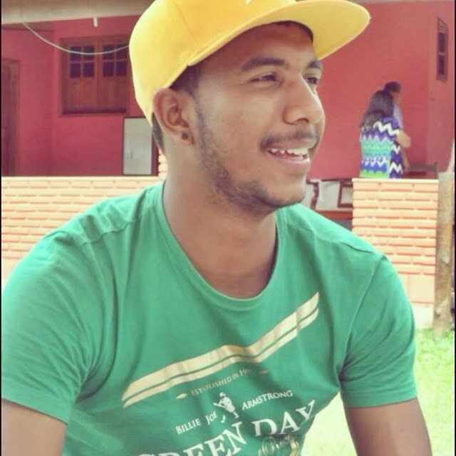 vem de Whats (31) 9294....