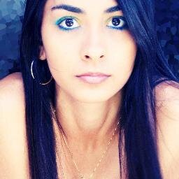 ' Geógrafa, vivendo a vida devagar,  intensa na sua maneira de ser...  Sonhadora por vocação. '
