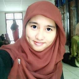 Muslimah || Student of English in UIN Suska Riau || Single || ELF || Sparkyu || JOYer|| STAND||