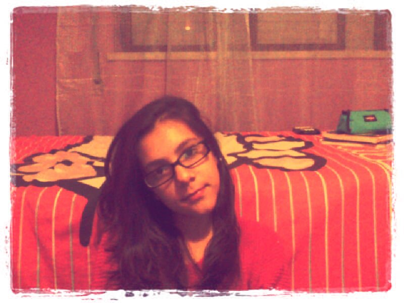 Why can´t people look at me like I look at pizza? Proud Directioner