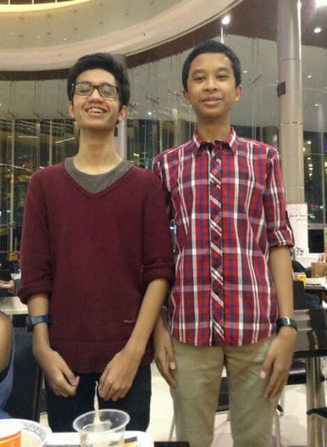 Boy who can't be separated with music. 1/2 of Lapisan. Dexixtion'13. Tridakara'16.