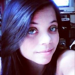 Pequena pra quem vê , gigante pra quem ama ...haha' 
#filha #de #Deus