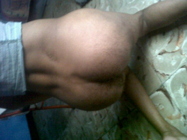 Juanki lopez vivo en quilla colombia 22 anos 3 semetre d sicologia y presentado d chikas linda en barranquilla wuassa 3014129953