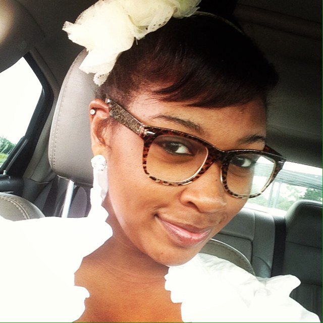 sexy , cute,  inteligent , smart , independent , love music , play trumpet , umm anything else just ask me :fwm