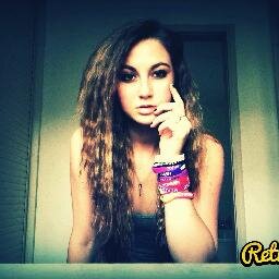 My heart longs for you,my soul DIES for you,my eyes cry for you,my EMPTY arms reach out for you @justinbieber
