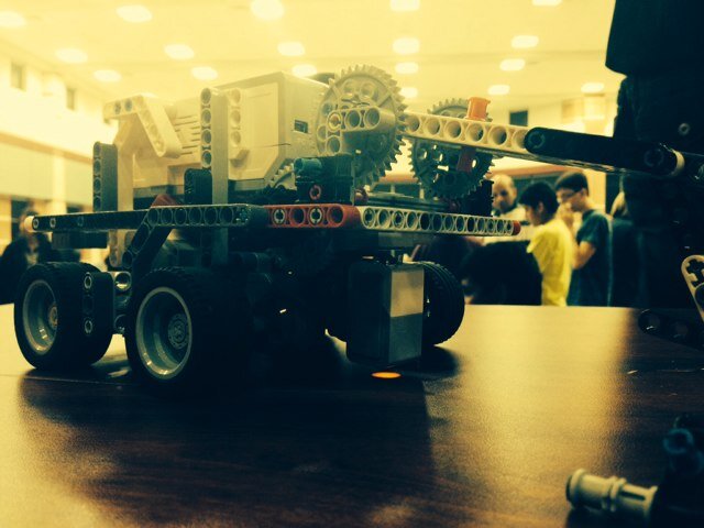 We are the Harmony School of Excellence Robotics Team. Our robots are not followers. Our human tech drives us to dominate. Houston, TX. #FLL 6-8gr #NaturesFury