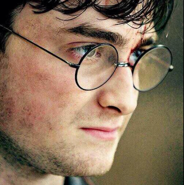 Everyday we love Harry Potter, everday we read and watch him. We are Potterheads., Follow me to follow our love forever! Proud Potterhead since 2005.