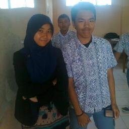 Student Of @systemofadown
~Internasional Player Of HON Garena
Drummer+ Calon Bapa Idola :D