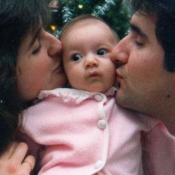 Carlaboira's profile picture. 