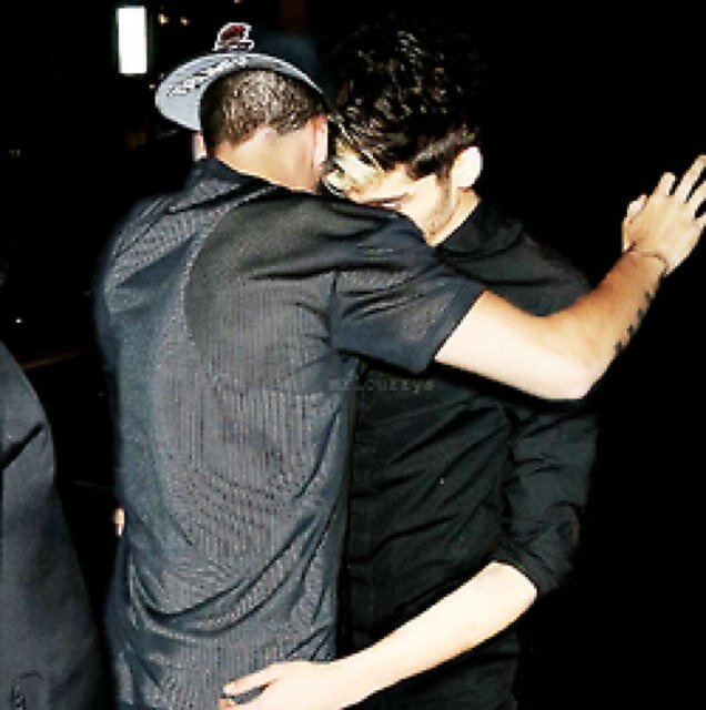 I GAVE YOU A FREE FOLLOW NOW FOLLOW @nialldelrayy thanks i follow back on that account ok