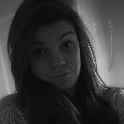 #MeilleureAmie #ACCTMC!                                                                 Je ne te demande pas de penser à moi,
Mais juste de ne pas m’oublier♡♡❤.