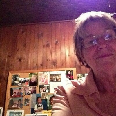 Profile Picture of Nancy Markey Gleason (@NanaViolin) on Twitter
