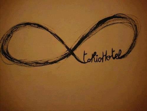 alienarmy96's profile picture. 