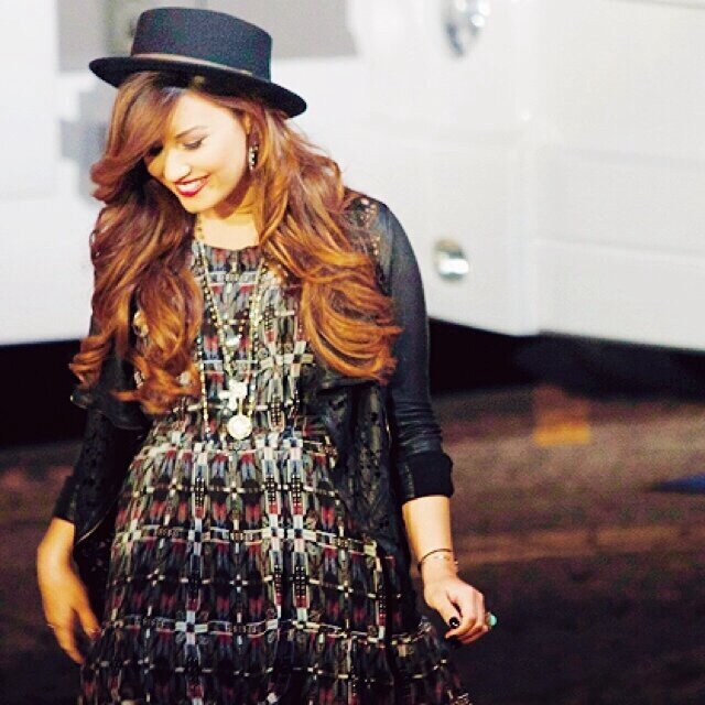 xDianaVOG's profile picture. Goddess of flowers and trees ❂ | [VOG RP, Single]