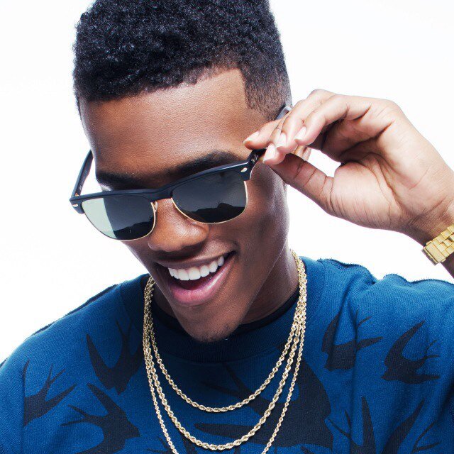 Fan Page RnB Artist @TheRealBsmyth sign wit Motown/EP Ent. For Booking B. Smyth send Email to brandonsmithmusic@gmail.com