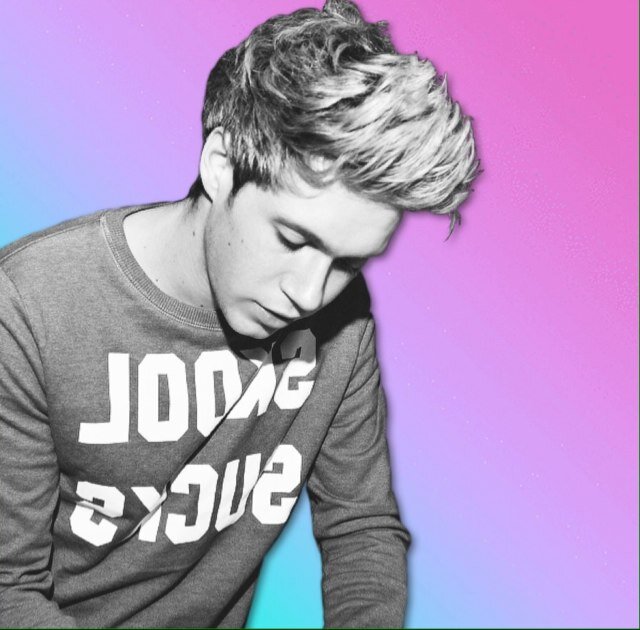 follow @yhnialI bc she gave u a free follow