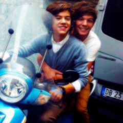 If you have a fic you'd like to see on here, @ us or dm us!