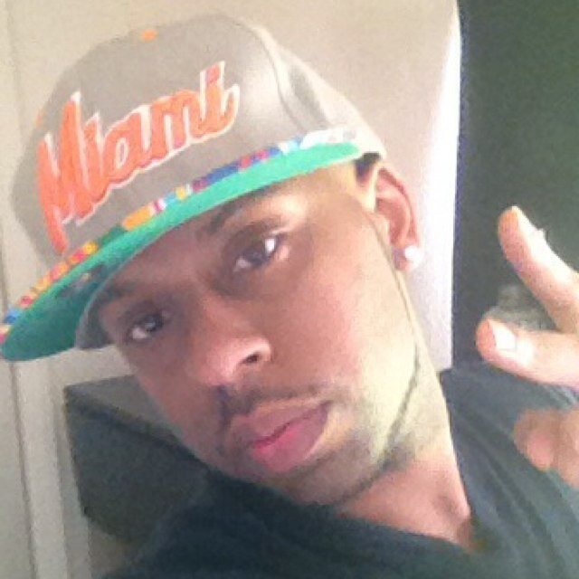 Hip Hop Artist from Louisiana.For booking contact Benzbmusic@gmail.com serious inquires only