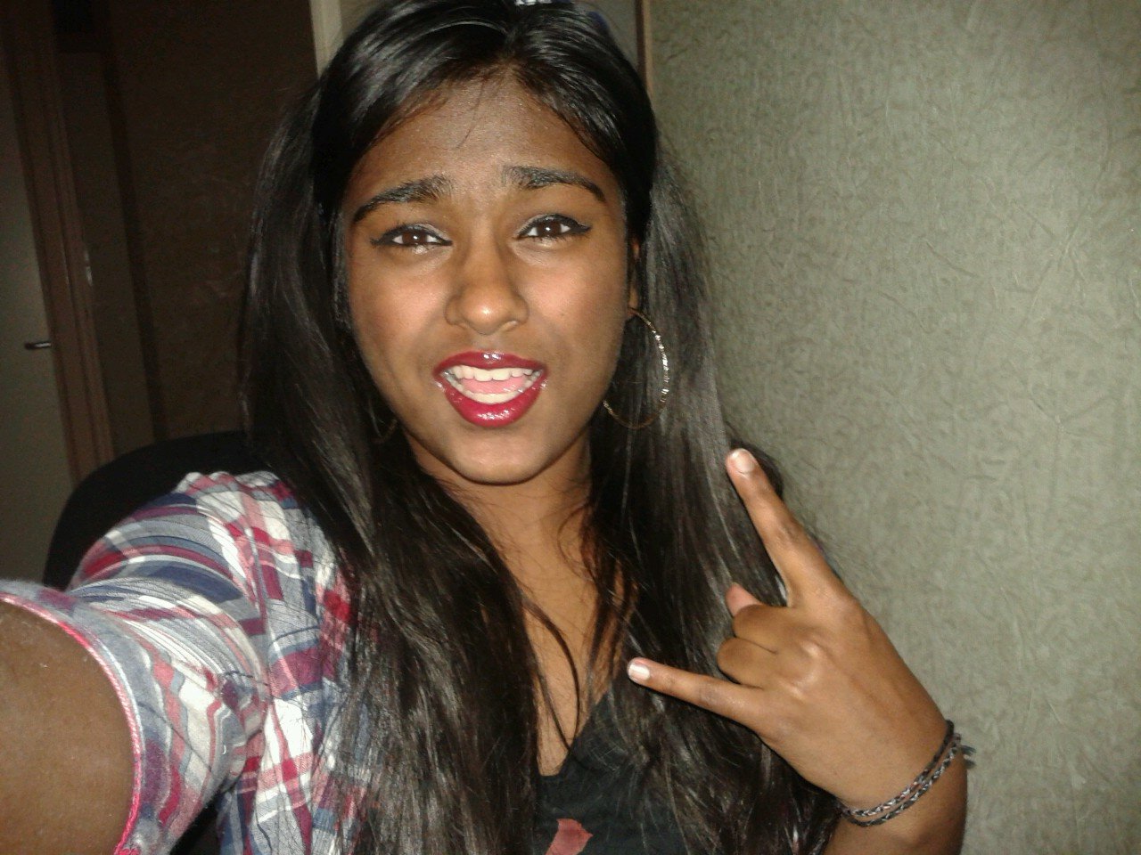 Sleeping all day, awake all night. Youtubers took away my life. Belieber deal with it ;)