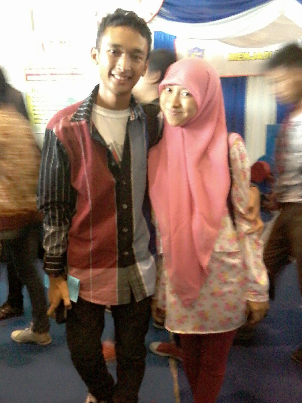 (っ˘з˘)っkhresno ♥ (っ˘з˘)っphobia ♥