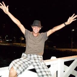 peter121191's profile picture. “Antes de ferir meu coração… Apenas lembre que você está dentro dele.”
“Se tua vida depender do meu amor, viveras além da vida pois te amo além do amor.”