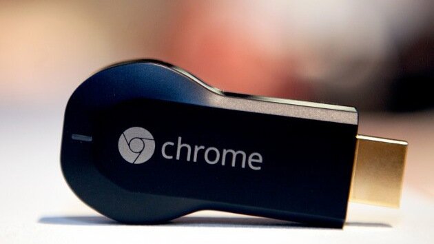 Chromecast es un dispositivo que te da la posibilidad de reproducir el contenido que estés viendo en tu teléfono móvil, tablet o PC en tu televisor.