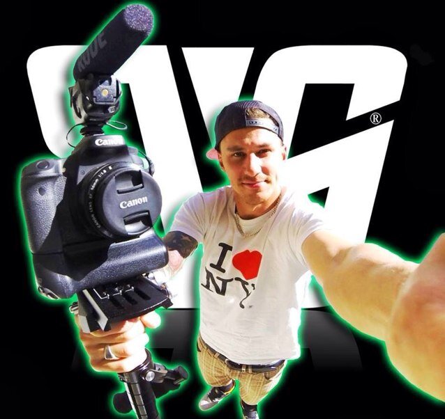 I make Youtube Videos, Business inquiries : mathieucost@blackstuntprod.com instagram : mathieu_cost / snapchat : blackstuntprod