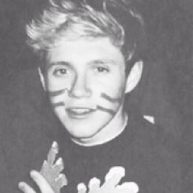 hello i just gave you a free follow so please follow @narryings bc im so close to my goal :)