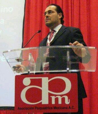 Médico Psiquiatra y Psicogeriatra, originario de Monterrey. Egresado del INPRF-UNAM. Candidato a Presidente Electo APM bienio 2014-2015.