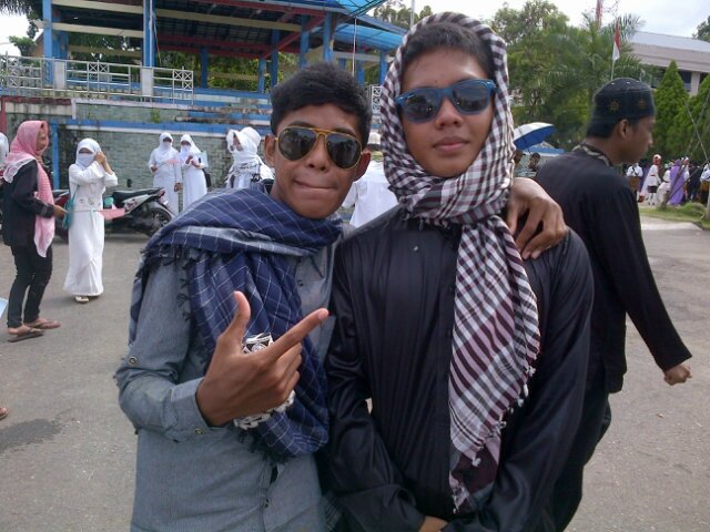 Setia itu indah jika [d̲̅i̲̅] sempurnakan dengan kejujuran.