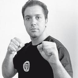 Treinador de Artes Marciais na Academia Juventus