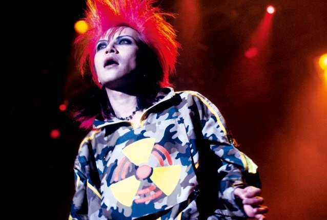 浦和レッズ、インテル、hide