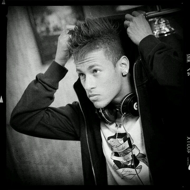 Pra te ver sorrir eu posso colorir o ceu de outra cor @neymarjr TEAMO MEU AMOR ♥