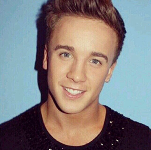 Samcallaghan94's profile picture. Fresh British Artist & Singer/Songwritter. I believe in music the way that others people believe in fairytales! The future is bright! #XFactor 2013