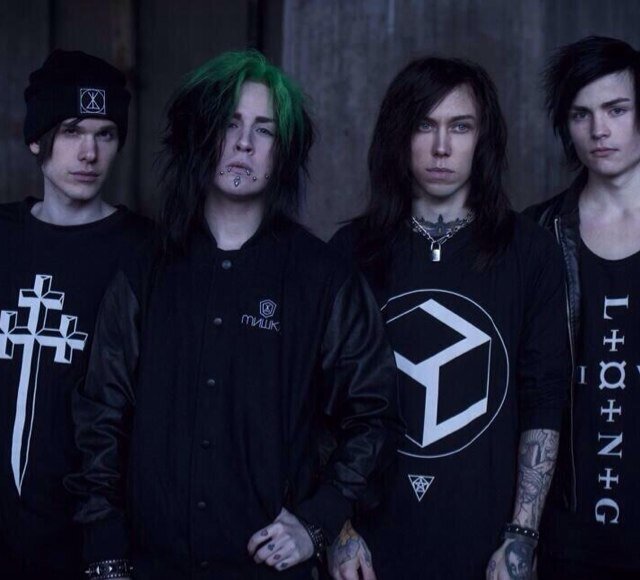 KerberaWW's profile picture. KERBERA WORLDWIDE - By fans for fans! - Inglorious MV : http://t.co/fokAM32nvV