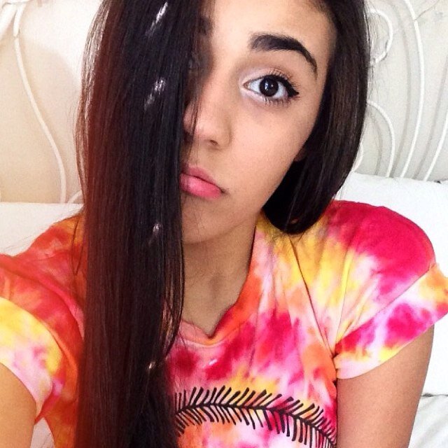 HELLO GORGEOUS FRIENDS! YOURE SO WONDERFUL AND AMAZING! (: isnt it great to be alive!!