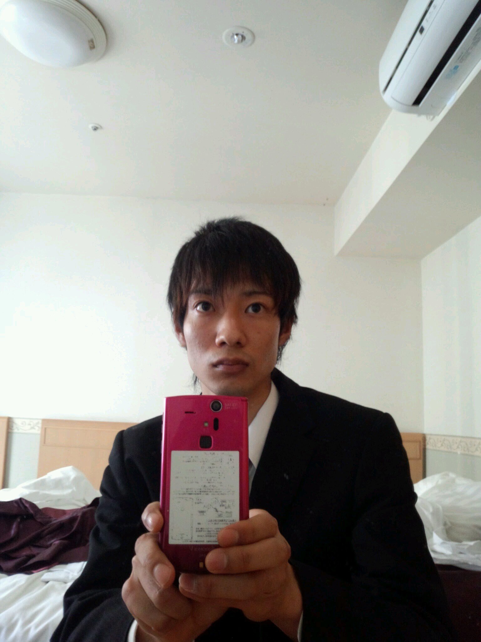 空賊になるのが夢です。しゃべる事を仕事にしたいです。MCとかバンドとかタレントとか笑っ美味しい話しがあればぜひ教えて下さい。