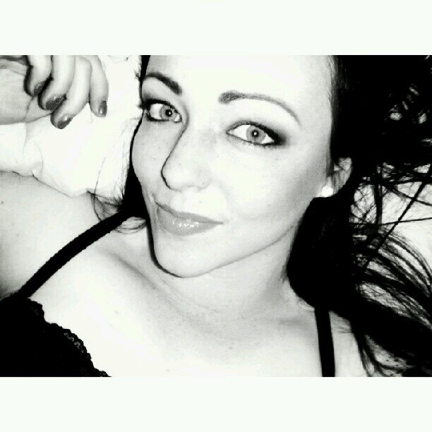 misslogan_'s profile picture. Make-Up & Special FX Artist. Animal Lover. Sports Enthusiast. Marijuana Activist. Tattoo Admirer. Karma Believer. Semi-Pro baker.