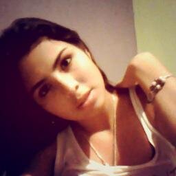 arelovesmile's profile picture. Fututa psicógolo, amo la #music #reir #soñar #nuevas experiencias y estoy llena de vida.